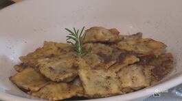 Agnolotti a tavola thumbnail