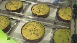 La produzione del panettone thumbnail