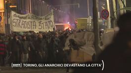 Torino, gli anarchici devastano la città thumbnail