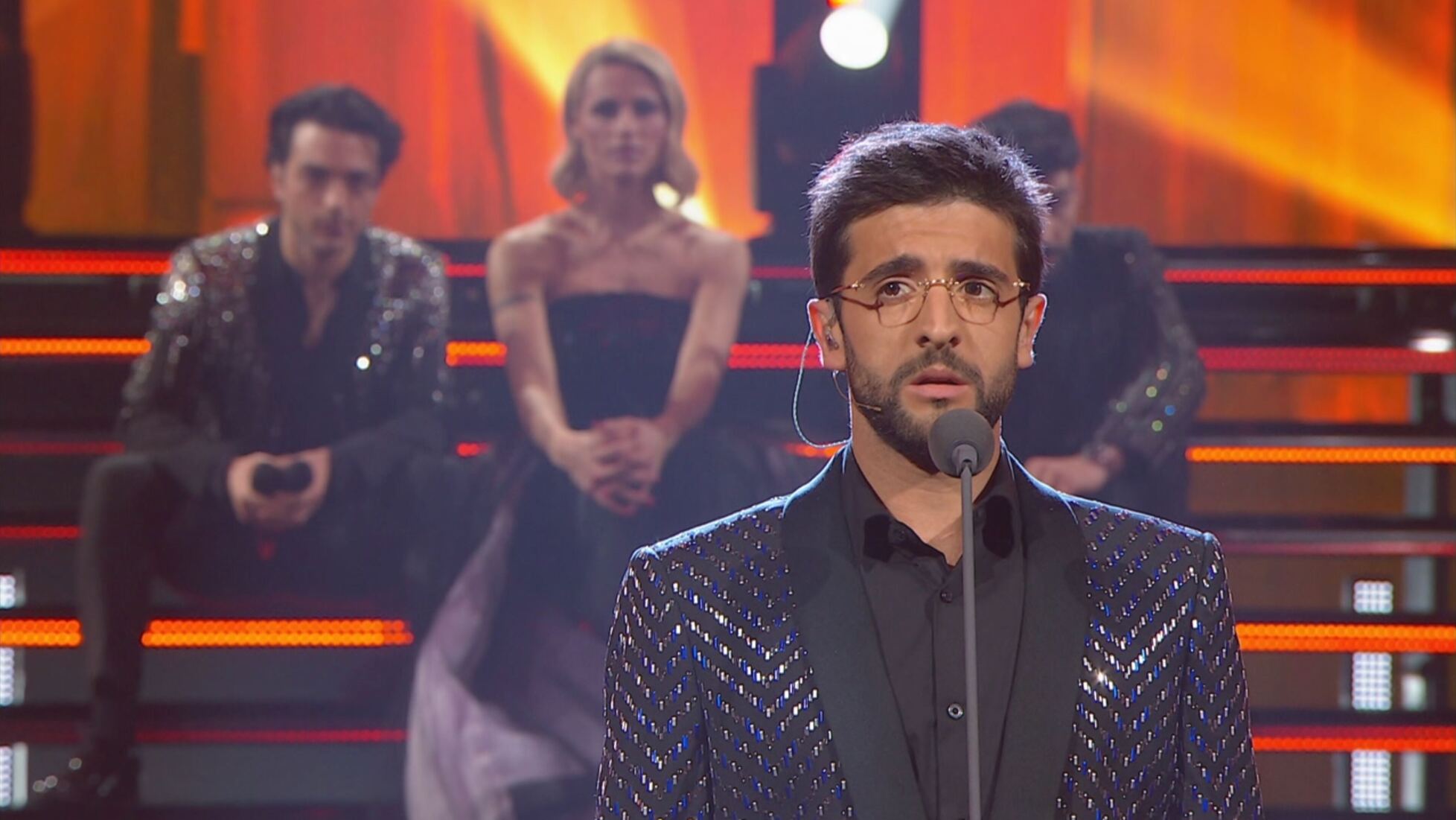 Michelle Impossible & Friends: Piero Barone in "E lucevan le stelle" Video | Mediaset Infinity