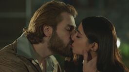 Il bacio tra Fikret e Mujgan thumbnail