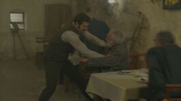 La rissa tra Demir e gli uomini thumbnail