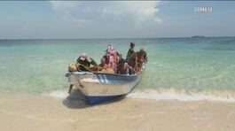 I Naufraghi sbarcano sulla loro nuova Isola: Sant'Elena thumbnail