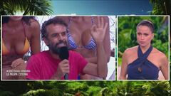 Naufraghi vs Ultima Spiaggia: il confronto tra Cristina Plevani e Dino Giarrusso Naufraghi vs Ultima Spiaggia: il confronto tra Cristina Plevani e Dino Giarrusso