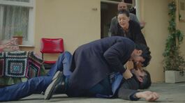 Il violento scontro tra Kemal e Tarik thumbnail