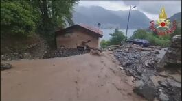 Maltempo nel Comasco, frane e fiumi di fango thumbnail