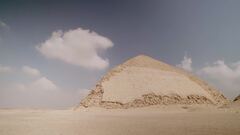 Ep. 2 - Dahshur - L'enigma della piramide maledetta