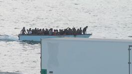 Migranti, 5 mila euro per evitare i centri rimpatrio thumbnail