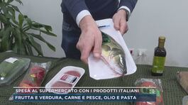 Spesa al supermercato con in prodotti italiani thumbnail