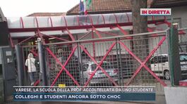 Varese, in diretta dalla scuola della prof accoltellata da uno studente thumbnail