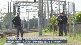 Milano, poliziotto accoltellato in stazione a Lambrate thumbnail