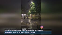 Milano, pioggia battente, strade allagate thumbnail