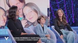 Juliana Moreira e i suoi figli Sol e Lua: "Papà Edoardo ci manchi tanto" thumbnail