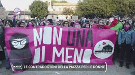 Donne in piazza thumbnail
