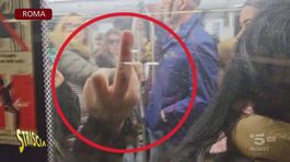 Roma, borseggi nella metropolitana: "E nessuno fa niente" thumbnail