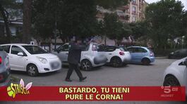 Insulti e minacce per Luca Abete in cerca del parcheggiatore buono thumbnail