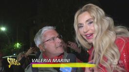 Valeria Marini, alla sua festa di compleanno tutti in rosso thumbnail