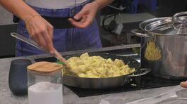 Il pollo al curry dei concorrenti della Casa thumbnail