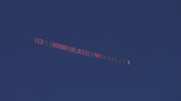 Un aereo per Massimiliano Varrese: "Ci hai manipolato il cuore #MAXERS" thumbnail