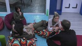 Anita Olivieri e la discussione con Beatrice Luzzi thumbnail