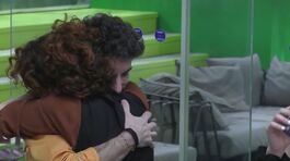 Un abbraccio tra Beatrice Luzzi e Giuseppe Garibaldi thumbnail