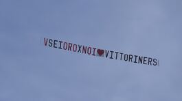 Un aereo per Vittorio Menozzi: "Sei oro per noi #VITTORINERS" thumbnail