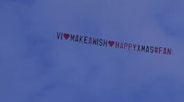 "Vi, make a wish happy xmas #fan": un aereo per Vittorio Menozzi thumbnail