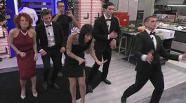 Balli scatenati in salone thumbnail
