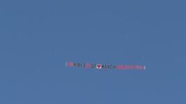 Un aereo per un ex concorrente thumbnail