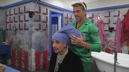 La trasformazione degli inquilini in Casa thumbnail