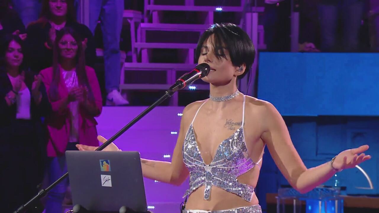 Giordana Angi ad Amici 23 canta Con questa luce: l