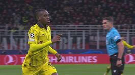 Gol di Bynoe-Gittens: Milan-Borussia Dortmund 1-2 thumbnail