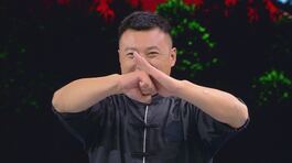 Yu Haifeng e le barre di ghisa rotte con la testa thumbnail