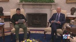 Zelensky incontra Biden, Harris e Trump thumbnail