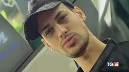 Ucciso le le cuffiette interrogato l'assassino thumbnail