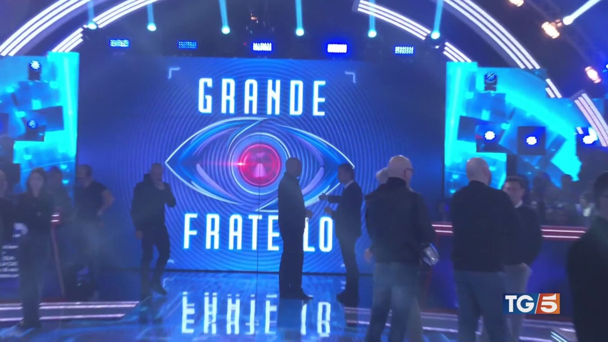 TG5: Tg5 dietro le quinte del Grande Fratello Video | Mediaset Infinity