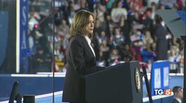 Harris contro Trump "Servono nuovi leader" thumbnail