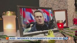 I funerali di Navalny in una città blindata thumbnail
