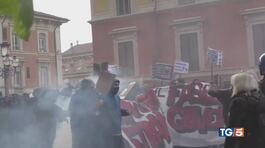 Violenze e giustizia, è scontro politico thumbnail