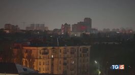 Ucraina, notte di bombe Zelensky: pace nel 2025 thumbnail