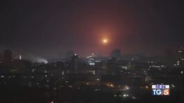 Pioggia di missili su Kiev thumbnail