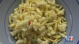 Gusto Verde: cavatelli con cavolfiore e acciughe thumbnail
