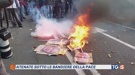 "Violenze sotto la bandiera della pace" thumbnail