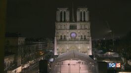 Notre Dame riapre, il mondo a Parigi thumbnail