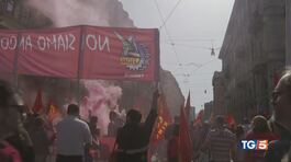 In piazza per Mirafiori e il settore dell'auto thumbnail