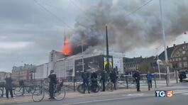 Incendio a Copenaghen "La nostra Notre-Dame" thumbnail