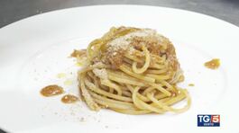 Spaghetto con le sarde salate thumbnail