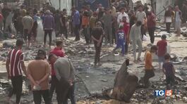 Strage di civili a Gaza Nuovo stop a negoziati thumbnail