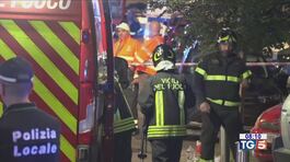 Incendio a Milano, 3 morti per il fumo thumbnail