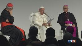 Il Papa: l'indifferenza cancro della democrazia thumbnail